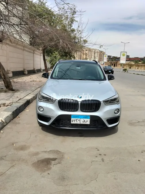 بي ام دبليو X1 2018 أبيض مستعملة للبيع - 4