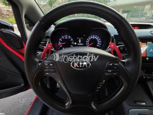 Kia Cerato 2015 Red Used for Sale - 8