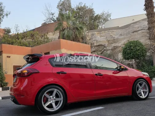 Kia Cerato 2015 Red Used for Sale - 10