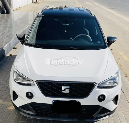 سيات ارونا 2022 أبيض مستعملة للبيع - 2