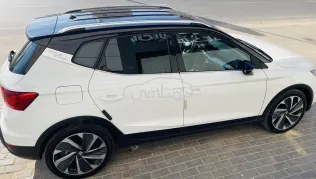سيات ارونا 2022 أبيض مستعملة للبيع