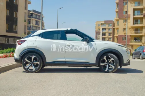 Nissan Juke 2022 White Used for Sale - 3