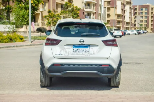 Nissan Juke 2022 White Used for Sale - 4