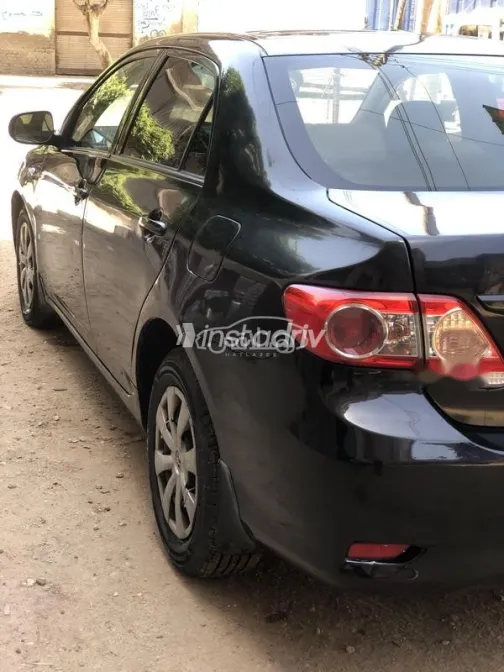 Toyota Corolla 2013 Black Used for Sale - 4