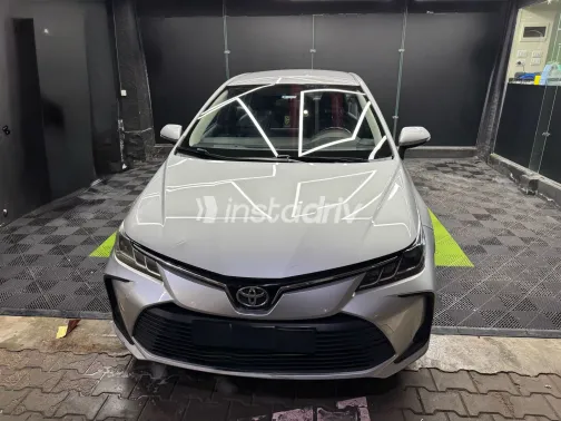 Toyota Corolla 2020 White Used for Sale - 1