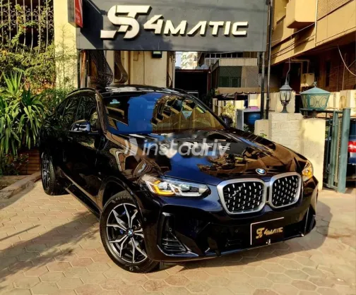 بي ام دبليو X4 2023 أزرق غامق مستعملة للبيع - 2