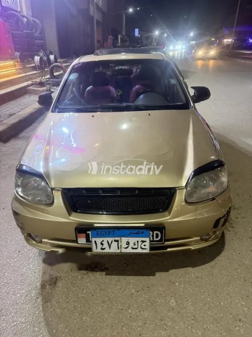 Hyundai Verna 2007 Gold Used for Sale - 7