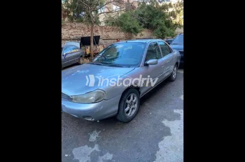 فورد مونديو 1998 فضي مستعملة للبيع - 1