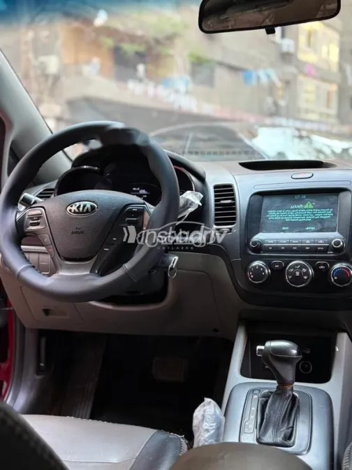 Kia Cerato 2016 Red Used for Sale - 10