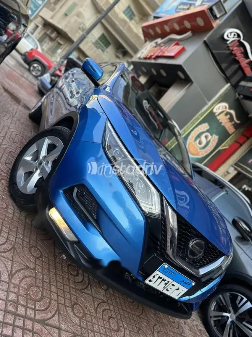 نيسان قشقاي 2021 أزرق غامق مستعملة للبيع - 4