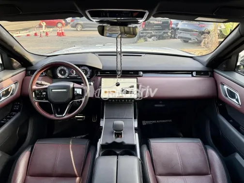Land Rover Velar 2024 White Used for Sale - 8