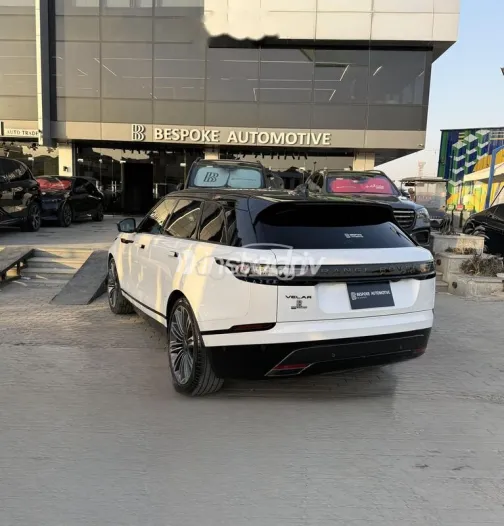Land Rover Velar 2024 White Used for Sale - 9