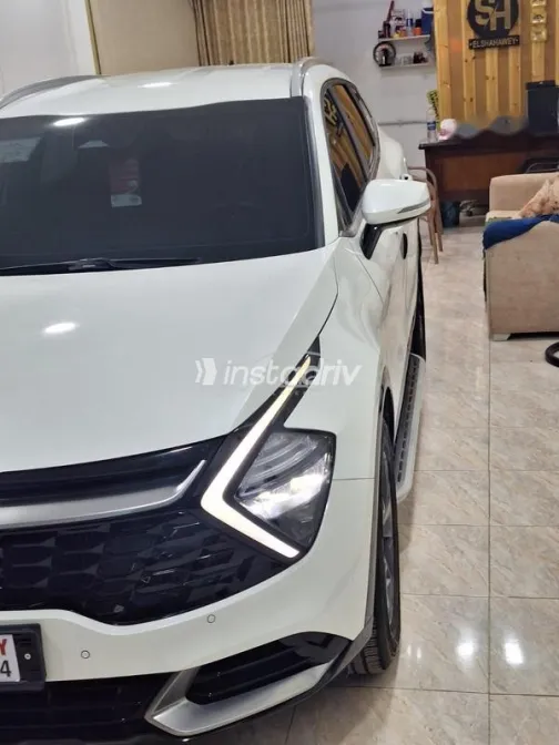 Kia Sportage L 2023 White Used for Sale - 2