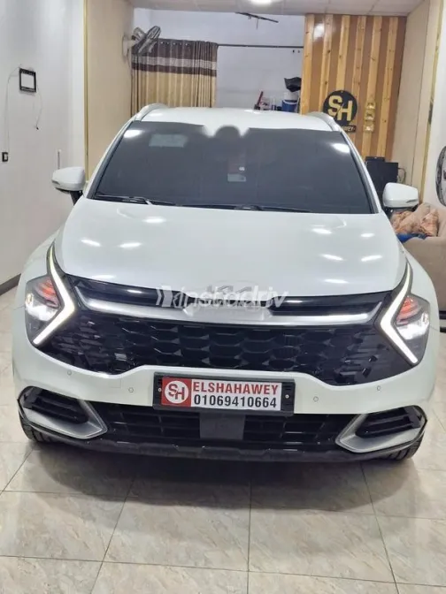 Kia Sportage L 2023 White Used for Sale - 4