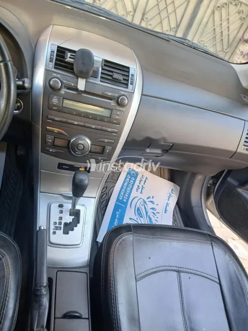 Toyota Corolla 2009 Silver Used for Sale - 1