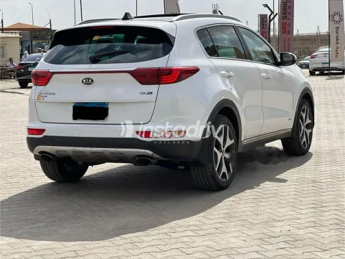 Kia Sportage 2017 White Used for Sale - 5