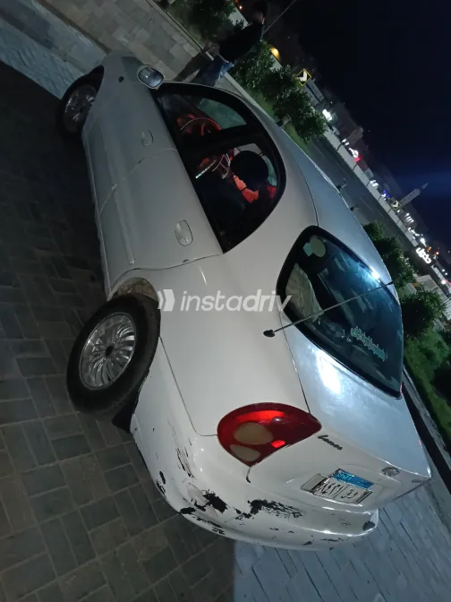 Chevrolet Lanos 2011 White Used for Sale - 9