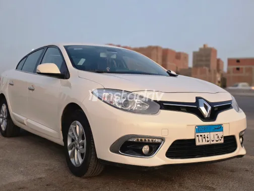 Renault Fluence 2013 White Used for Sale - 3
