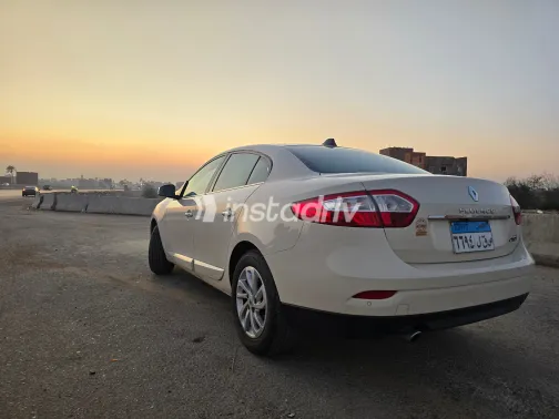 Renault Fluence 2013 White Used for Sale - 5