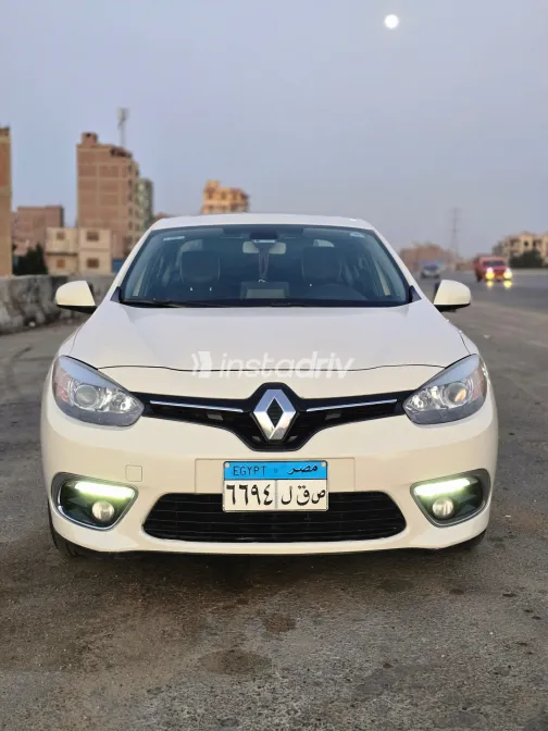 Renault Fluence 2013 White Used for Sale - 6