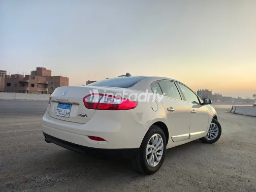 Renault Fluence 2013 White Used for Sale - 10