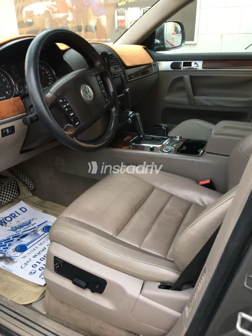 Volkswagen Touareg 2009 White Used for Sale - 7