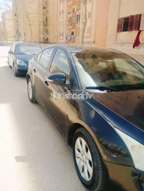 Chevrolet Cruze 2016 White Used for Sale - 7