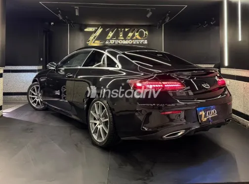 مرسيدس E 200 2021 أسود مستعملة للبيع - 6