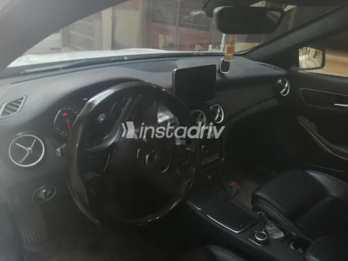 Mercedes GLA 200 2020 White Used for Sale - 4
