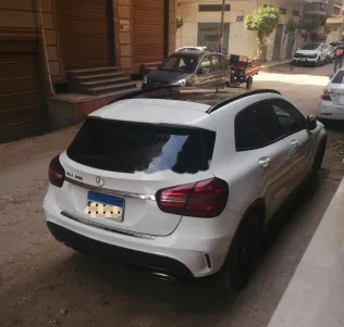Mercedes GLA 200 2020 White Used for Sale