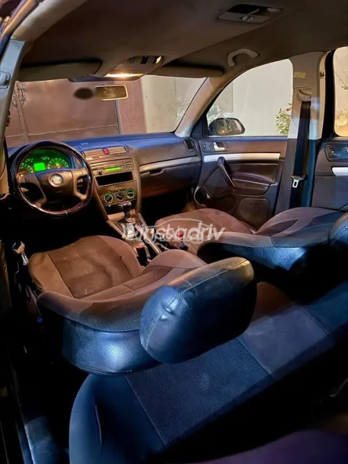 سكودا اوكتافيا A5 2006 أسود مستعملة للبيع - 10