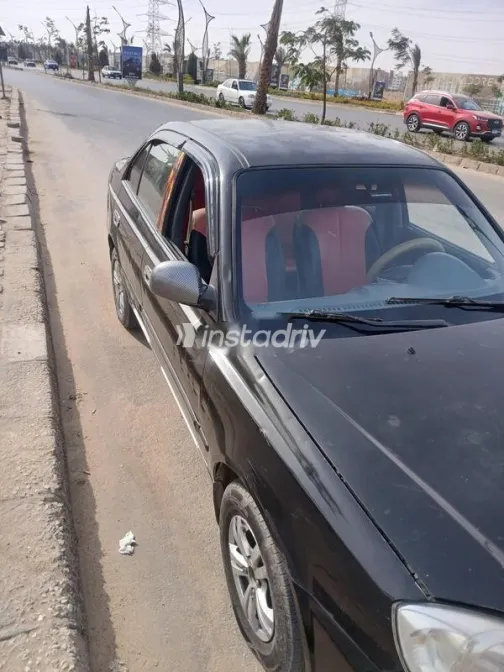 Hyundai Verna 2008 Black Used for Sale - 3