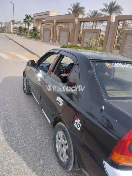 Hyundai Verna 2008 Black Used for Sale - 4