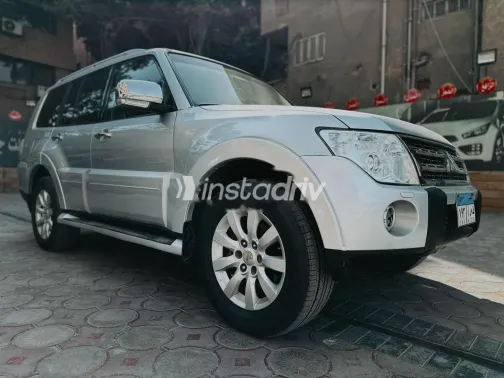 Mitsubishi Pajero 2009 Silver Used for Sale - 3