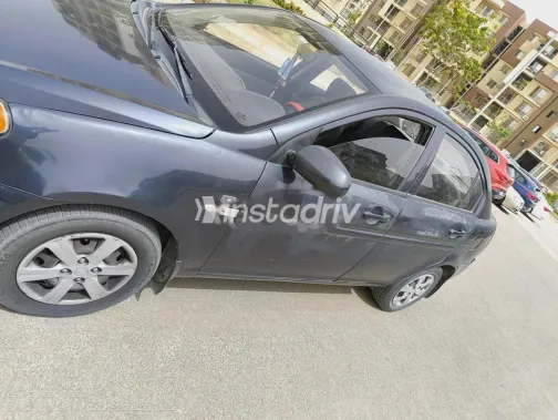 Hyundai Accent 2011 Gray Used for Sale - 4