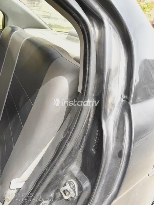 Hyundai Accent 2011 Gray Used for Sale - 7