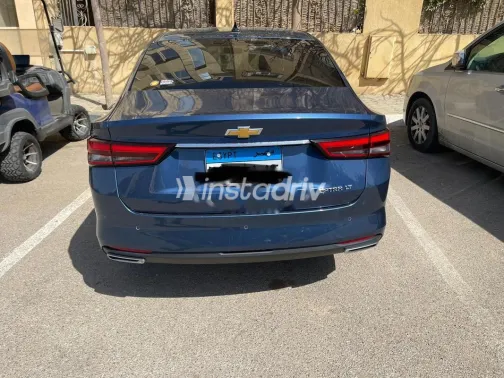 Chevrolet Optra 2025 White Used for Sale - 4