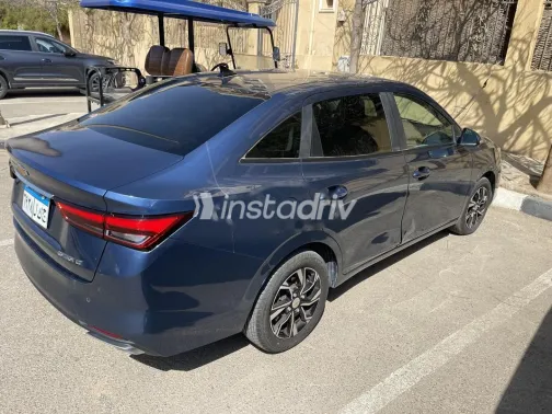Chevrolet Optra 2025 White Used for Sale - 6