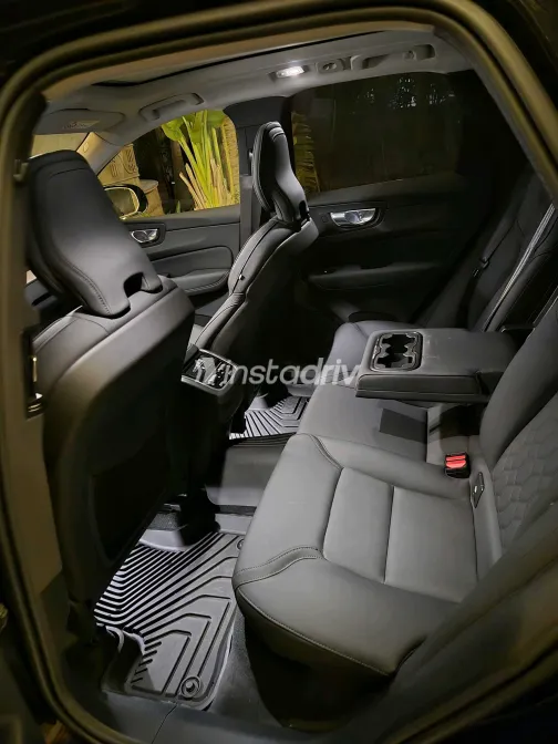 فولفو XC60 2026 أبيض مستعملة للبيع - 3