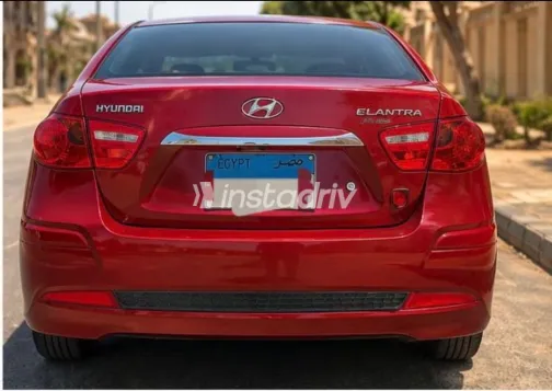 Hyundai Elantra HD 2020 White Used for Sale - 2