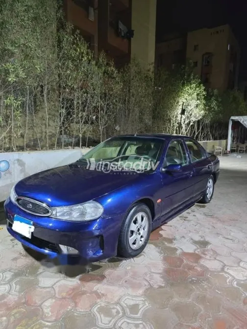 فورد مونديو 1998 أزرق غامق مستعملة للبيع - 1