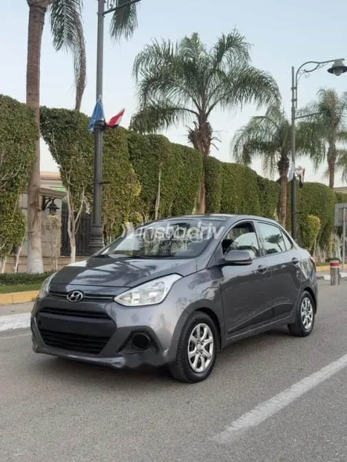 Hyundai I10 2015 Gray Used for Sale - 2
