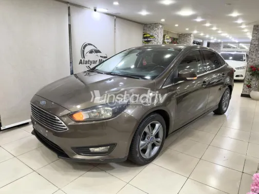 Ford Focus 2018 Brown Used for Sale - 3