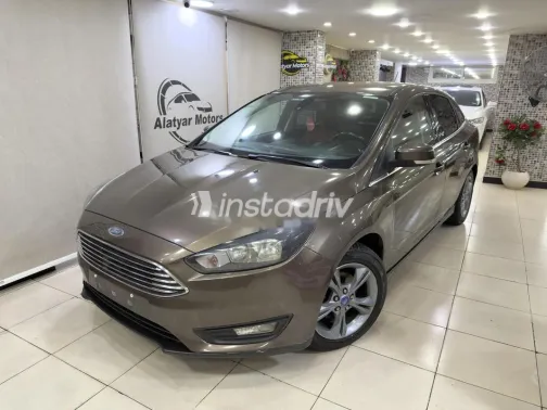 Ford Focus 2018 Brown Used for Sale - 8