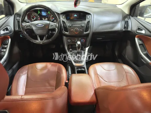 Ford Focus 2018 Brown Used for Sale - 10