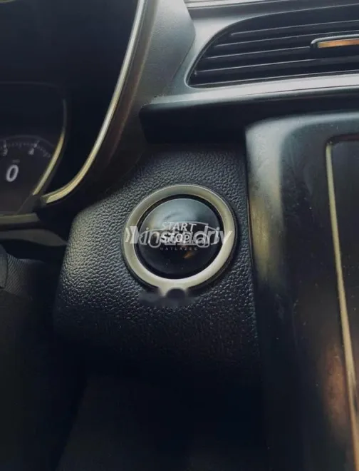 Renault Kadjar 2018 White Used for Sale - 4