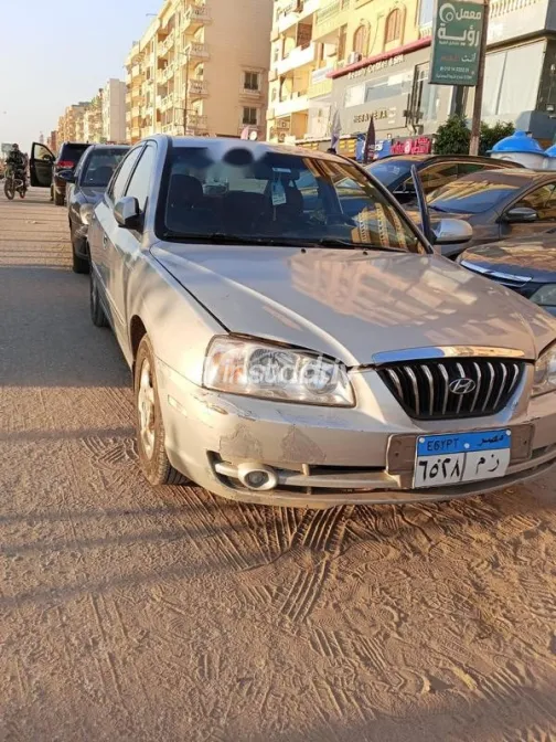 هيونداي افانتي 2006 فضي مستعملة للبيع - 5
