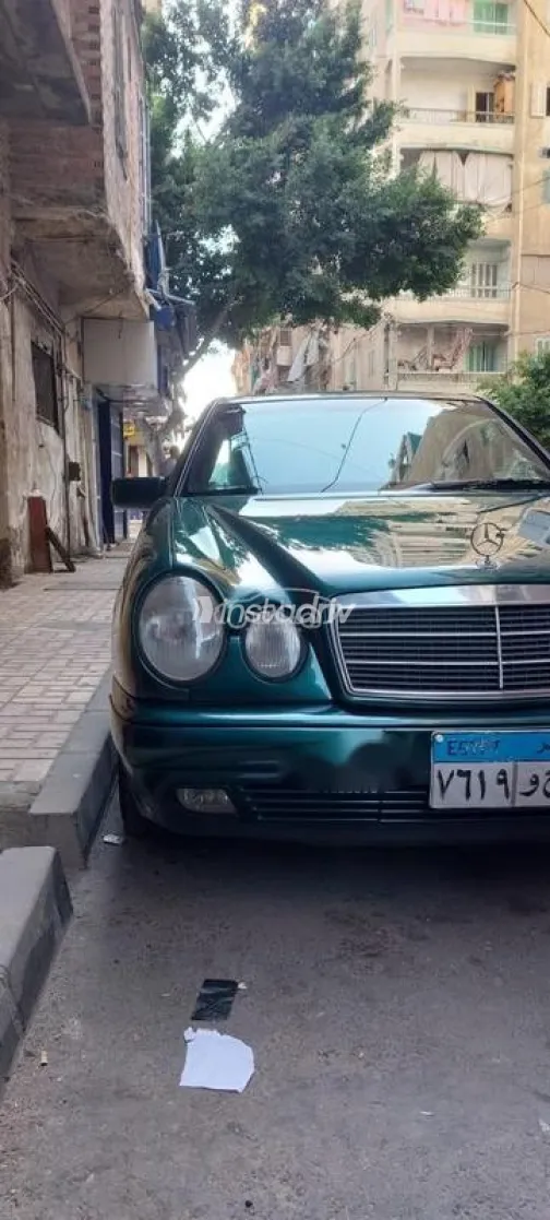 مرسيدس E 200 2000 أخضر غامق مستعملة للبيع - 6