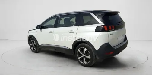 Peugeot 5008 2021 White Used for Sale - 2