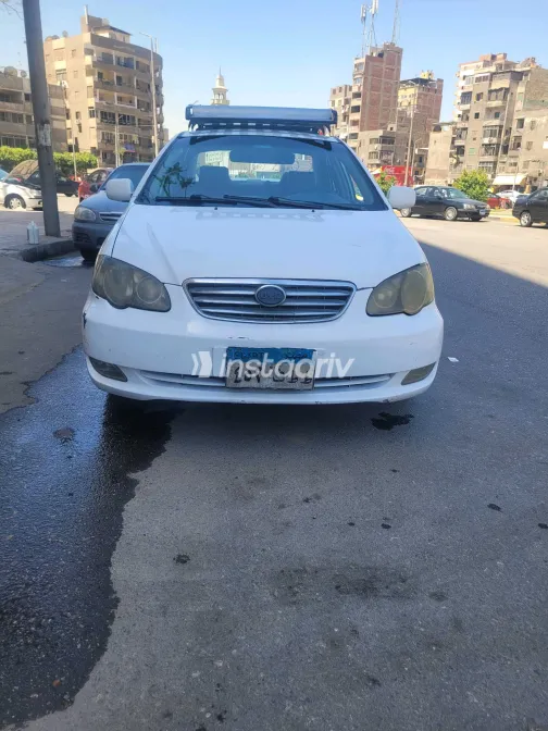 بى واى دى‬ F3 2013 أبيض مستعملة للبيع - 4